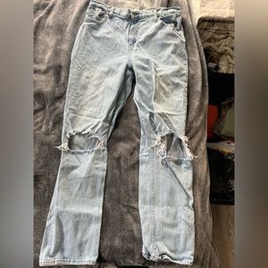 Abercombie & Fitch
The 90s Straight Ultra High Rise
Curve Love